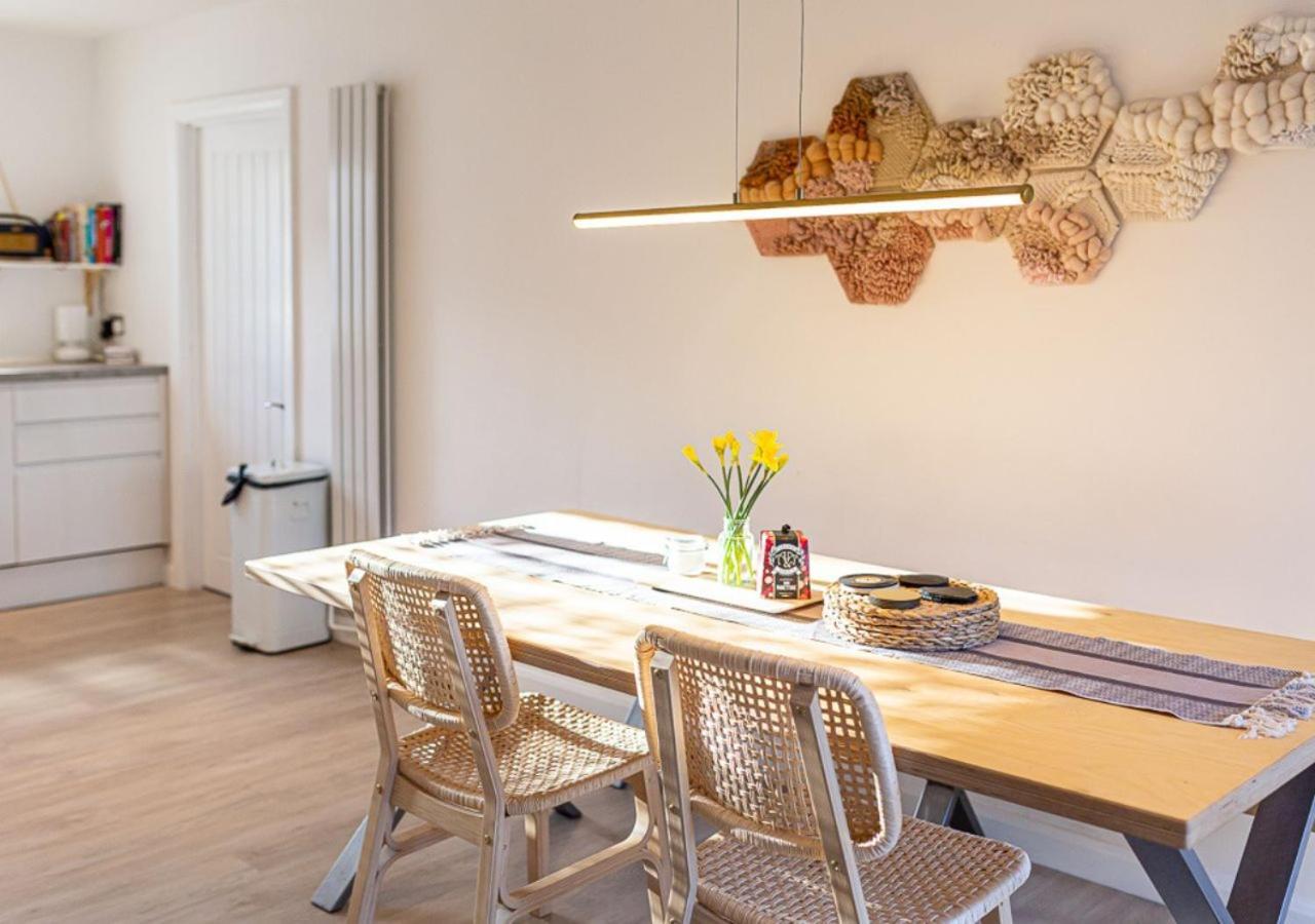 Modern 2 Bd W/ Garden In The Heart Of Tetbury! Villa Exterior photo